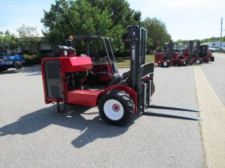 2005 Moffett LP5500 5