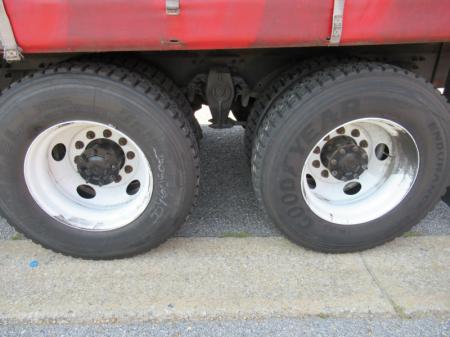 2017 Freightliner BUSINESS CLASS M2 106 14