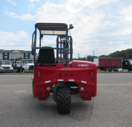 2007 Moffett M80BC 8