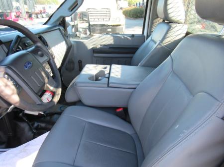 2014 Ford F550 9