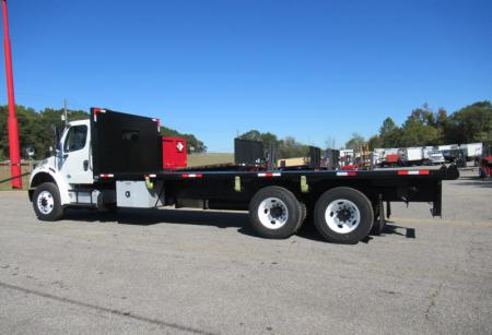 2020 Freightliner BUSINESS CLASS M2 106 2