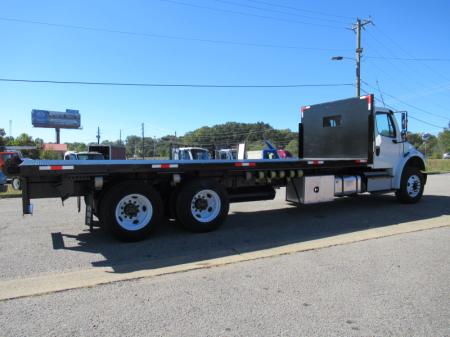 2020 Freightliner BUSINESS CLASS M2 106 4