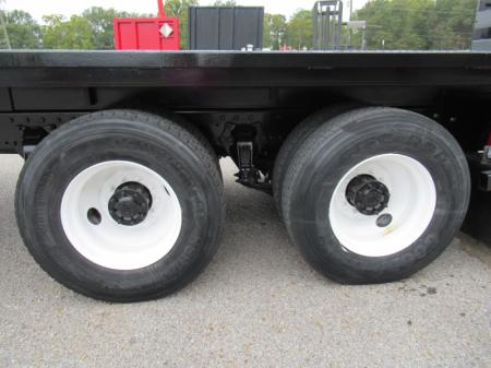 2016 Freightliner BUSINESS CLASS M2 106 11