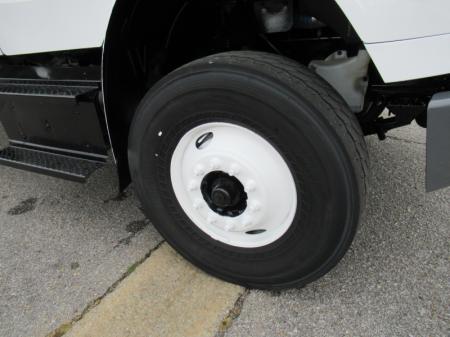 2016 Freightliner BUSINESS CLASS M2 106 14