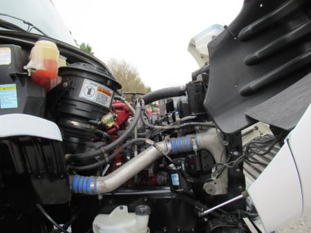 2016 Freightliner BUSINESS CLASS M2 106 16