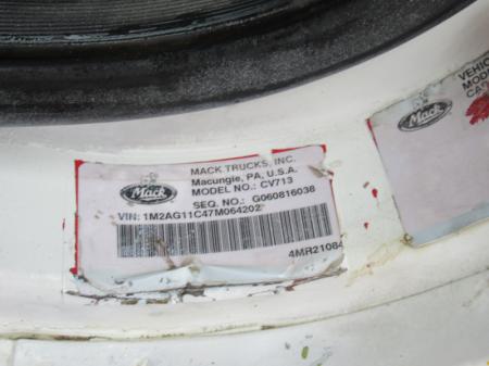 2007 Mack CV713 14