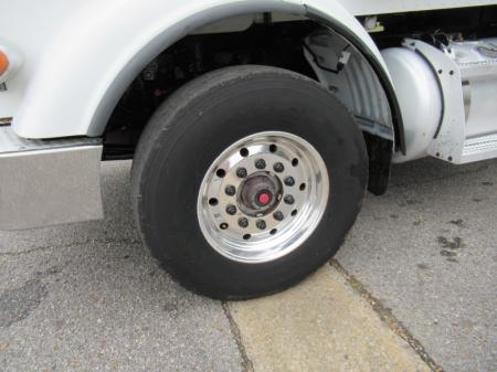 2014 Peterbilt 365 14