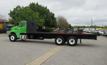 2007 Sterling LT9513 7