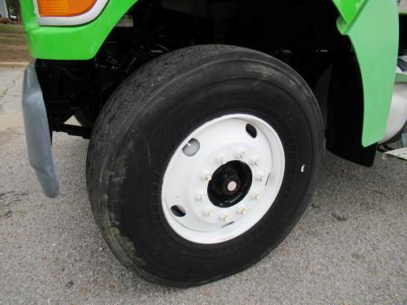 2007 Sterling LT9513 12