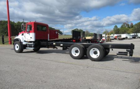 2007 Mack CV713 4