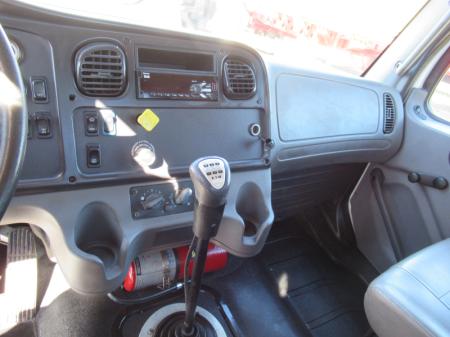 2019 Freightliner BUSINESS CLASS M2 106 16