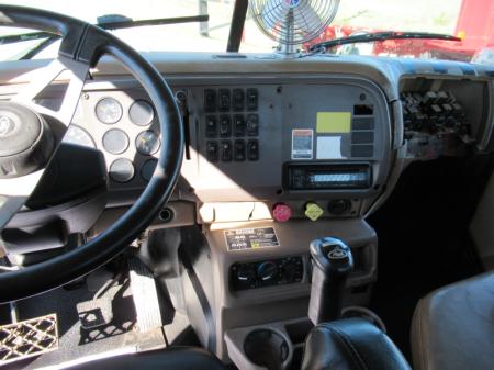 2005 Mack CV713 9