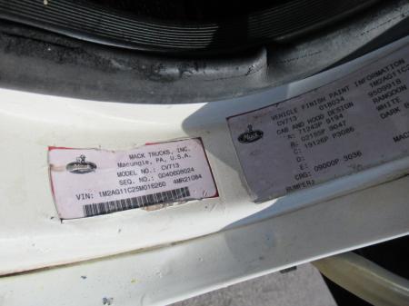 2005 Mack CV713 11