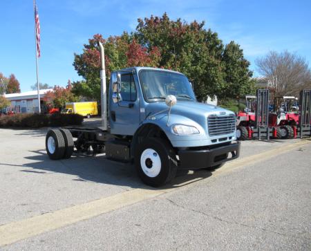 2015 Freightliner BUSINESS CLASS M2 106 7