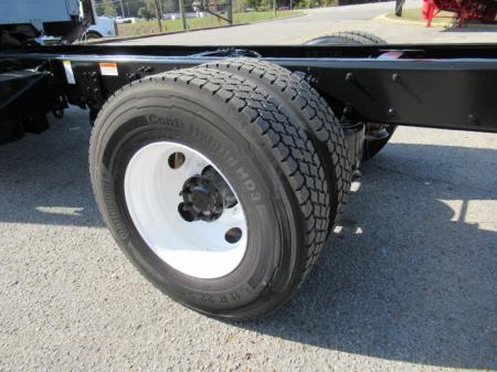 2015 Freightliner BUSINESS CLASS M2 106 15