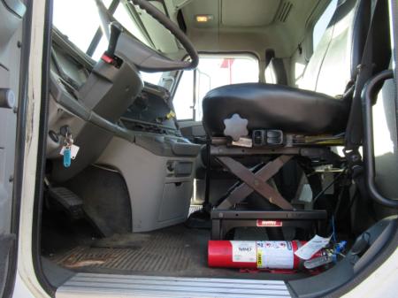 2005 Freightliner COLUMBIA 112 9