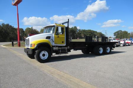 2007 Mack CV713 9