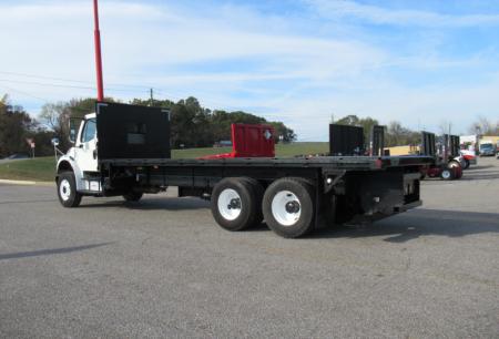 2018 Freightliner BUSINESS CLASS M2 106 3