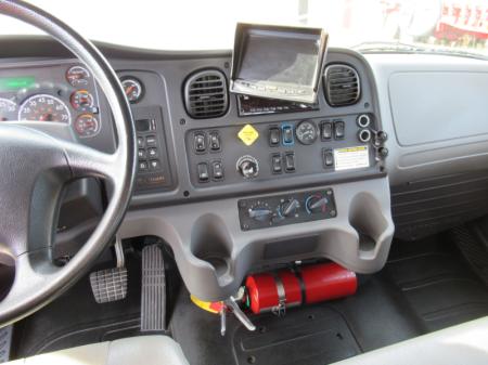 2018 Freightliner BUSINESS CLASS M2 106 9