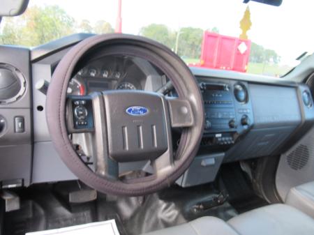 2014 Ford F550 8