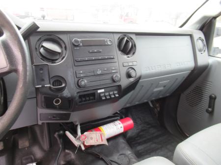 2014 Ford F550 14