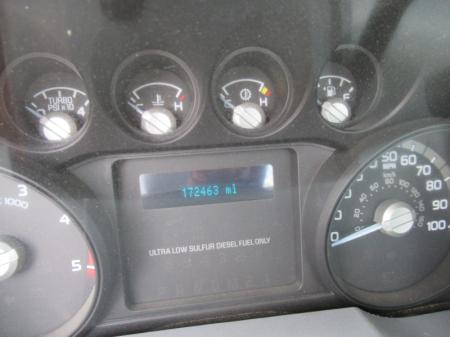 2014 Ford F550 16
