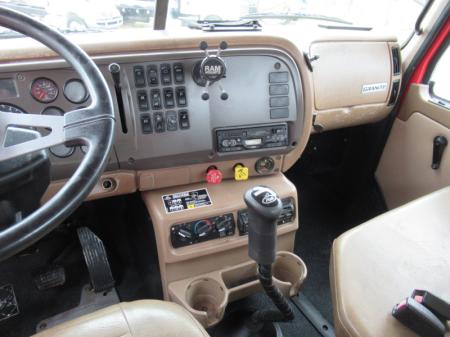 2007 Mack CV713 8