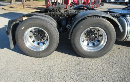 2018 Freightliner CASCADIA 11