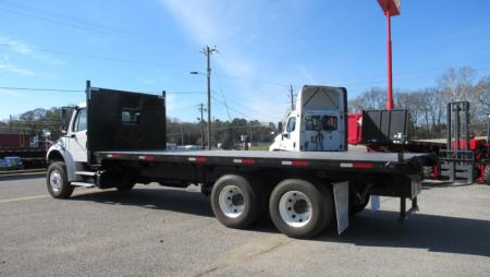 2017 Freightliner M2 106 7