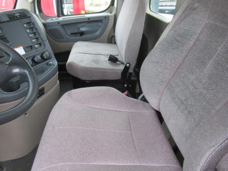 2018 Freightliner CASCADIA 13