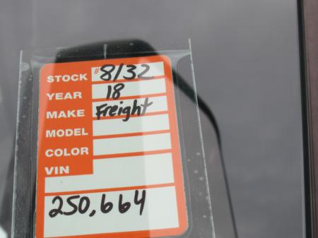 2018 Freightliner CASCADIA 17