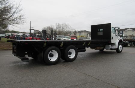 2018 Freightliner BUSINESS CLASS M2 106 3