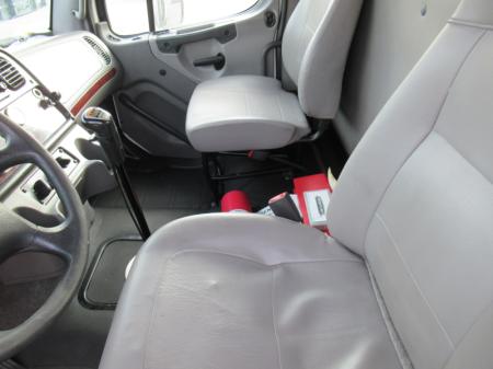 2017 Freightliner BUSINESS CLASS M2 112 9