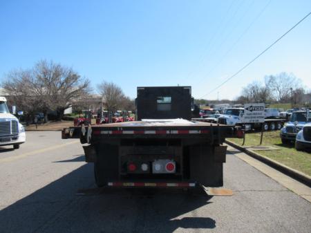 2017 Freightliner BUSINESS CLASS M2 106 4