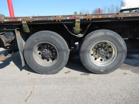 2017 Freightliner BUSINESS CLASS M2 106 16