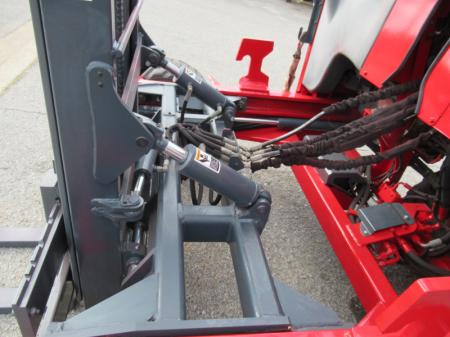 2016 Moffett M8 55.3 11