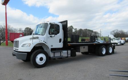 2016 Freightliner BUSINESS CLASS M2 106 1
