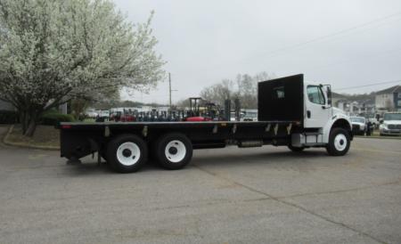 2015 Freightliner BUSINESS CLASS M2 106 4