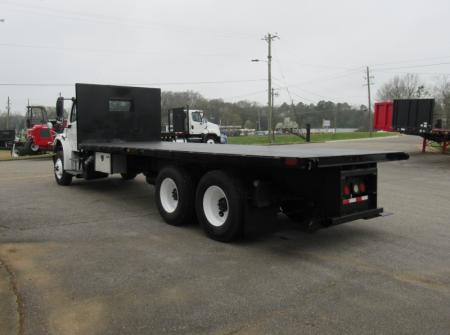 2015 Freightliner BUSINESS CLASS M2 106 7