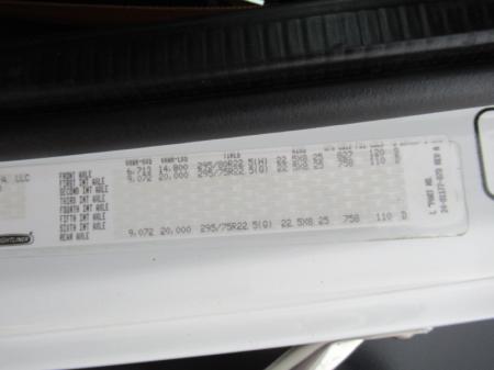 2015 Freightliner BUSINESS CLASS M2 106 20