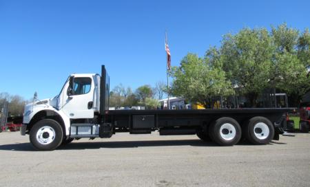 2014 Freightliner BUSINESS CLASS M2 106 2