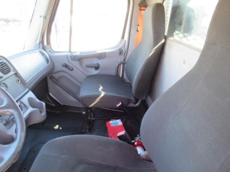 2014 Freightliner BUSINESS CLASS M2 106 11