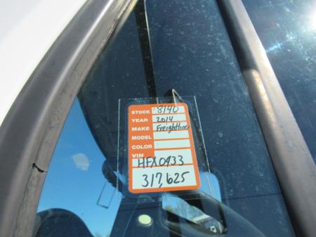 2014 Freightliner BUSINESS CLASS M2 106 23