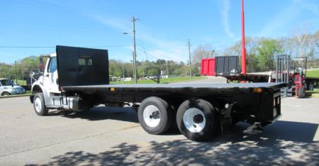 2017 Freightliner BUSINESS CLASS M2 106 7