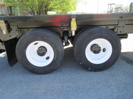 2017 Freightliner BUSINESS CLASS M2 106 15