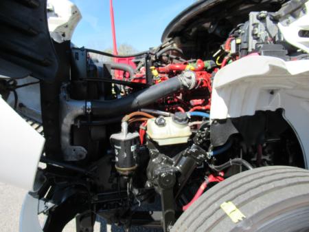 2017 Freightliner BUSINESS CLASS M2 106 18