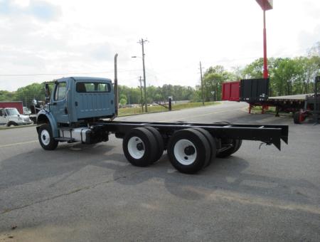 2016 Freightliner BUSINESS CLASS M2 106 6