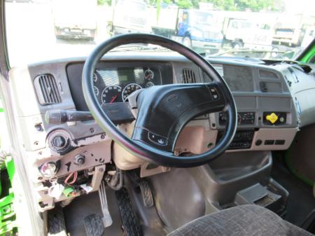 2007 Sterling LT9513 7