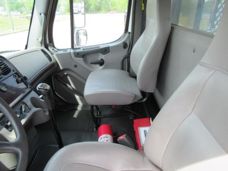 2017 Freightliner BUSINESS CLASS M2 112 8