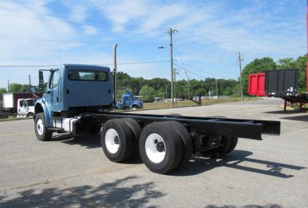 2016 Freightliner BUSINESS CLASS M2 106 9
